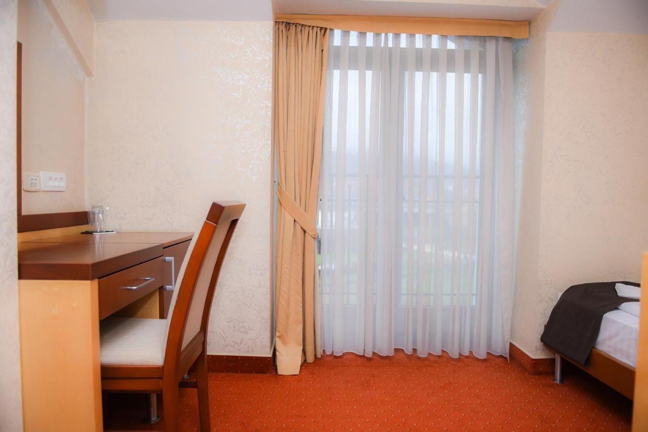 Hotel Marshal Nikšić Εξωτερικό φωτογραφία