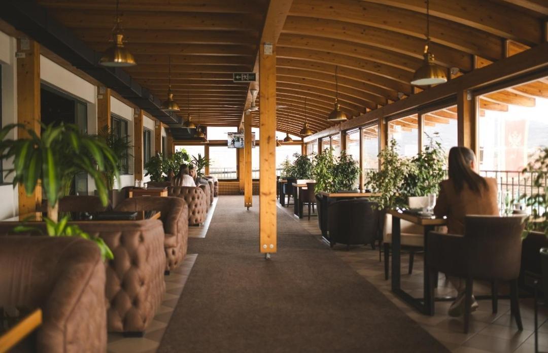 Hotel Marshal Nikšić Εξωτερικό φωτογραφία