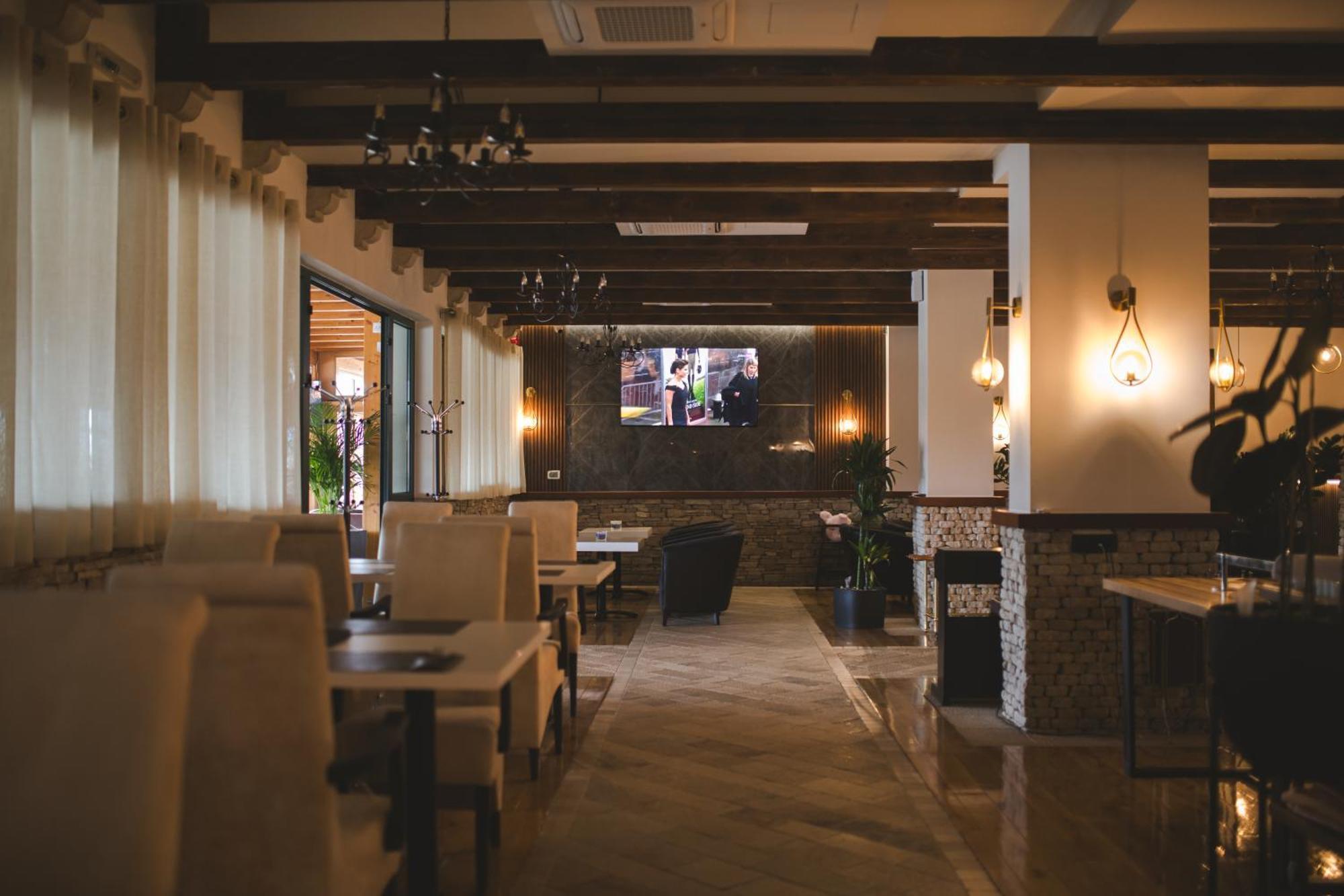 Hotel Marshal Nikšić Εξωτερικό φωτογραφία