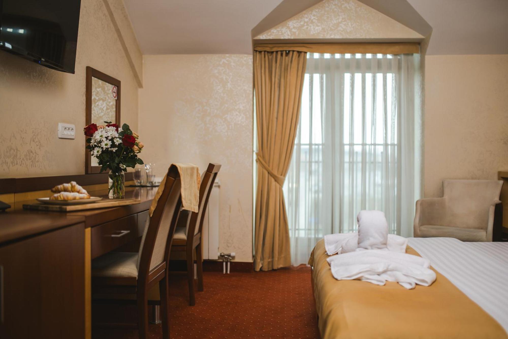 Hotel Marshal Nikšić Εξωτερικό φωτογραφία