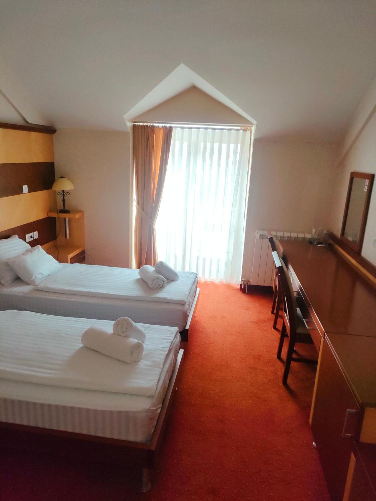 Hotel Marshal Nikšić Εξωτερικό φωτογραφία